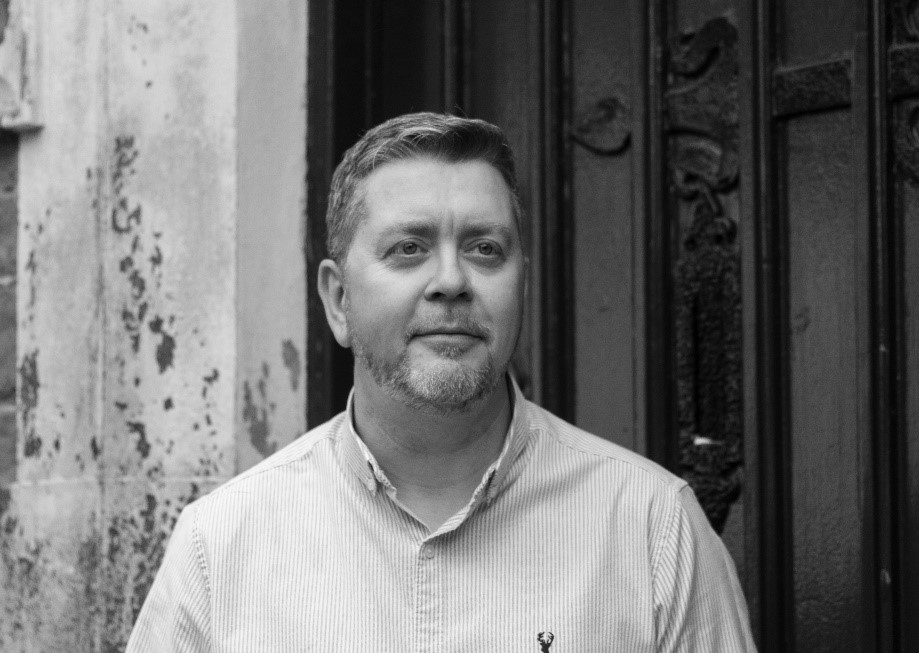 Russell Clifton(企業主和創始人)